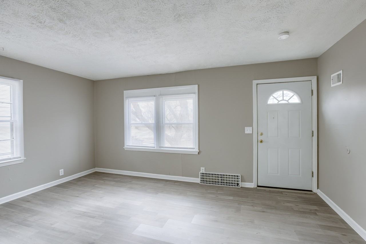 3356 N 41st St #1 - Photo 4 of 50