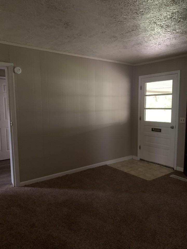 2762 Yoakum Cir #1 - Photo 4 of 14