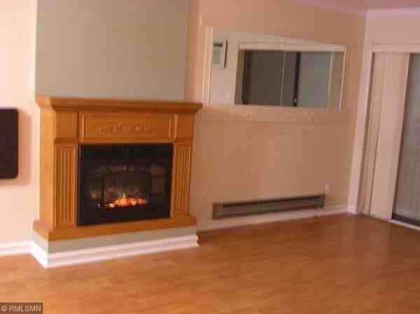 925 30th Ave S - Photo 4 of 12