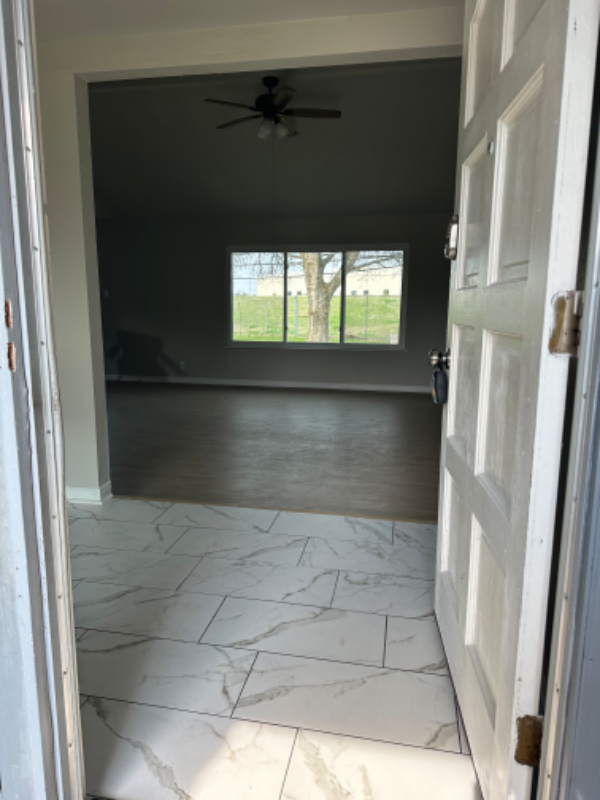 3216 Whitesail Dr - Photo 2 of 9