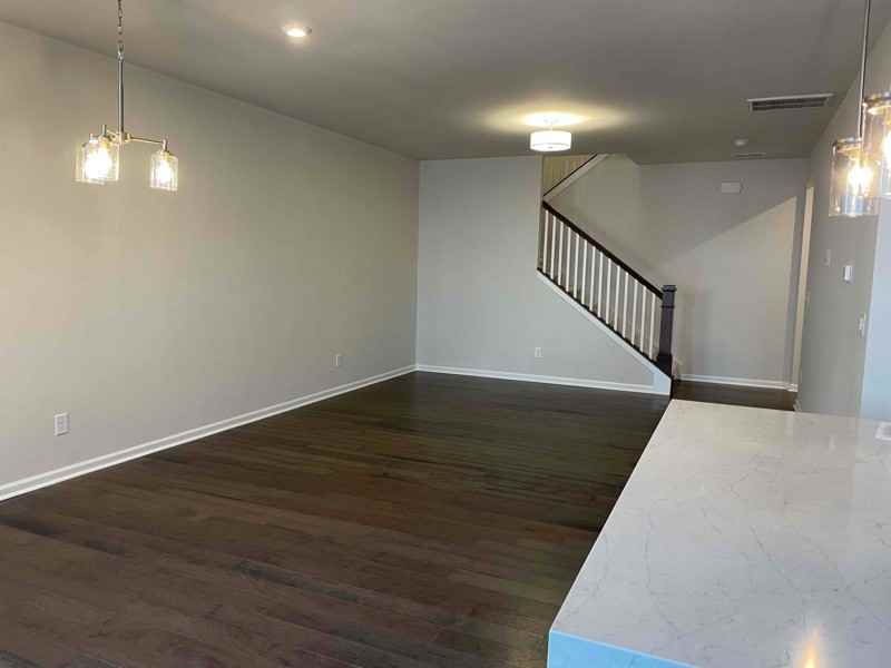 135 Berkeley Ave #D - Photo 6 of 16