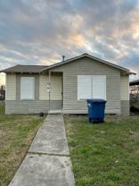 2717 Rogers St - Photo 1 of 1