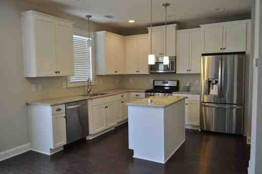 1504 Bungalow Ln - Photo 2 of 20