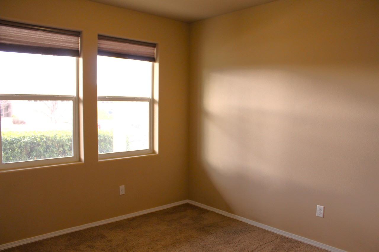 2244 Kingswood Dr #1 - Photo 3 of 24