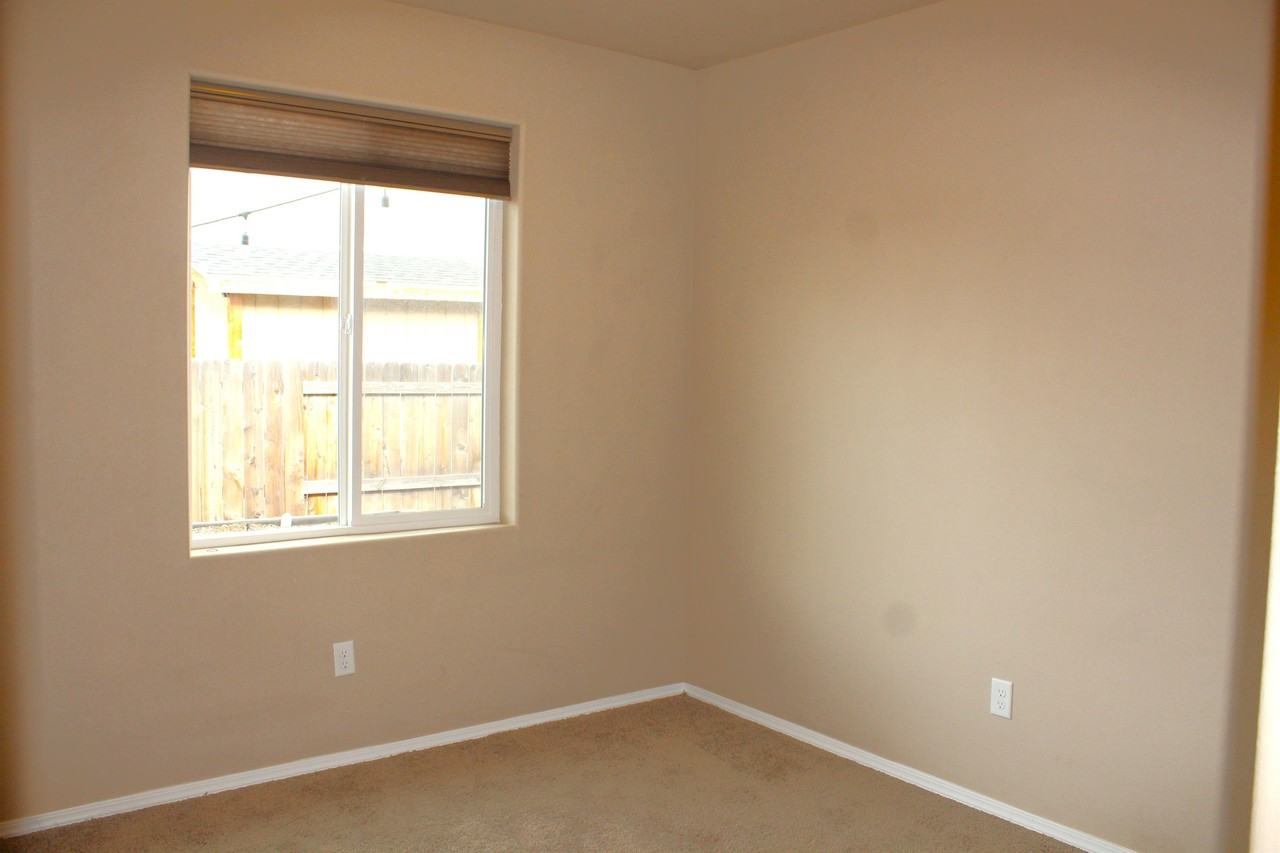 2244 Kingswood Dr #1 - Photo 5 of 24