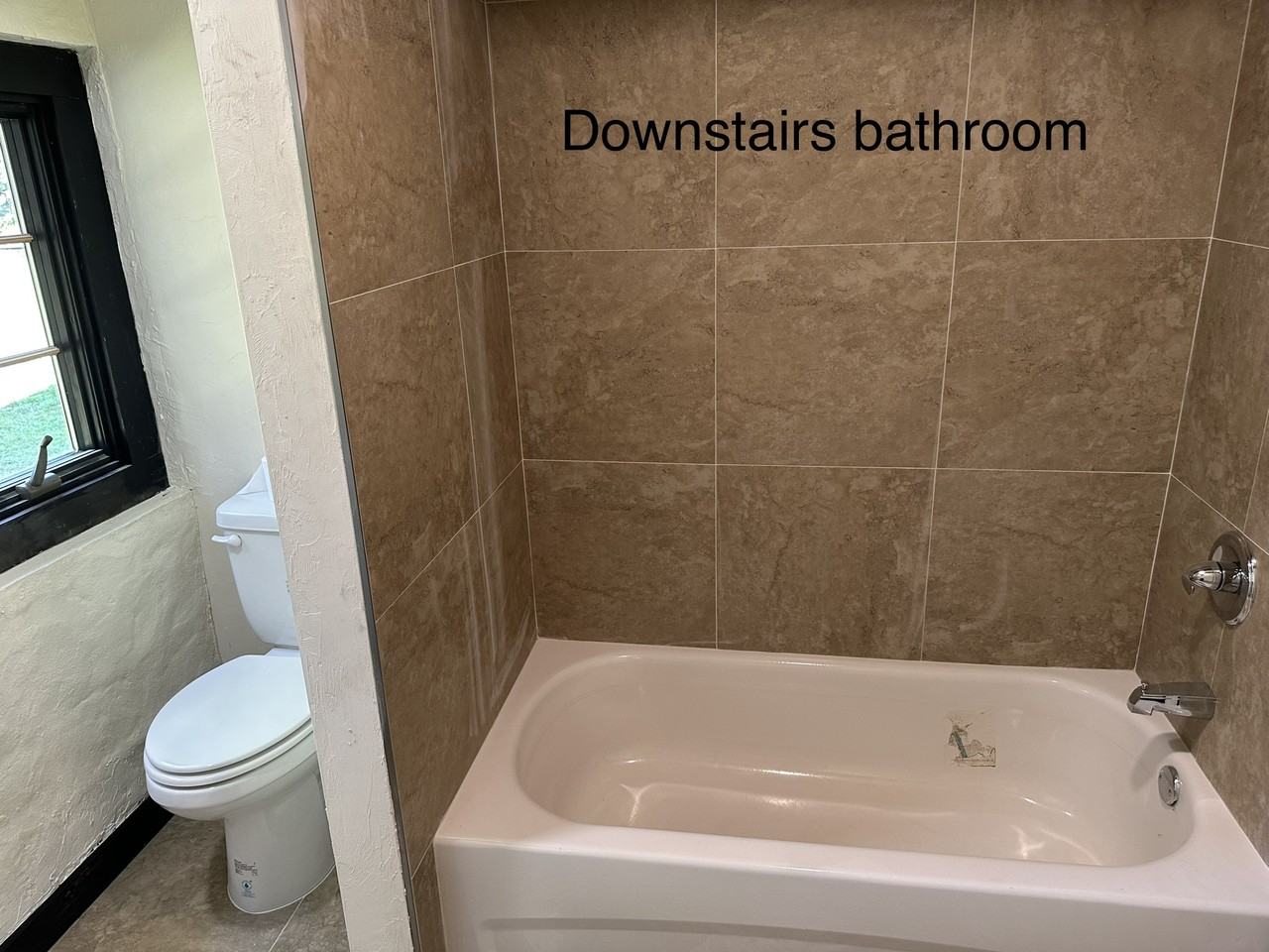 112 Ne Hunter Ave - Photo 3 of 13