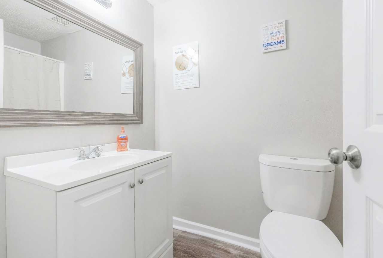 Kristen Cove - Photo 4 of 8