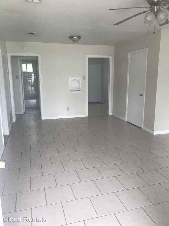 DUNCAN AVE - Photo 3 of 14