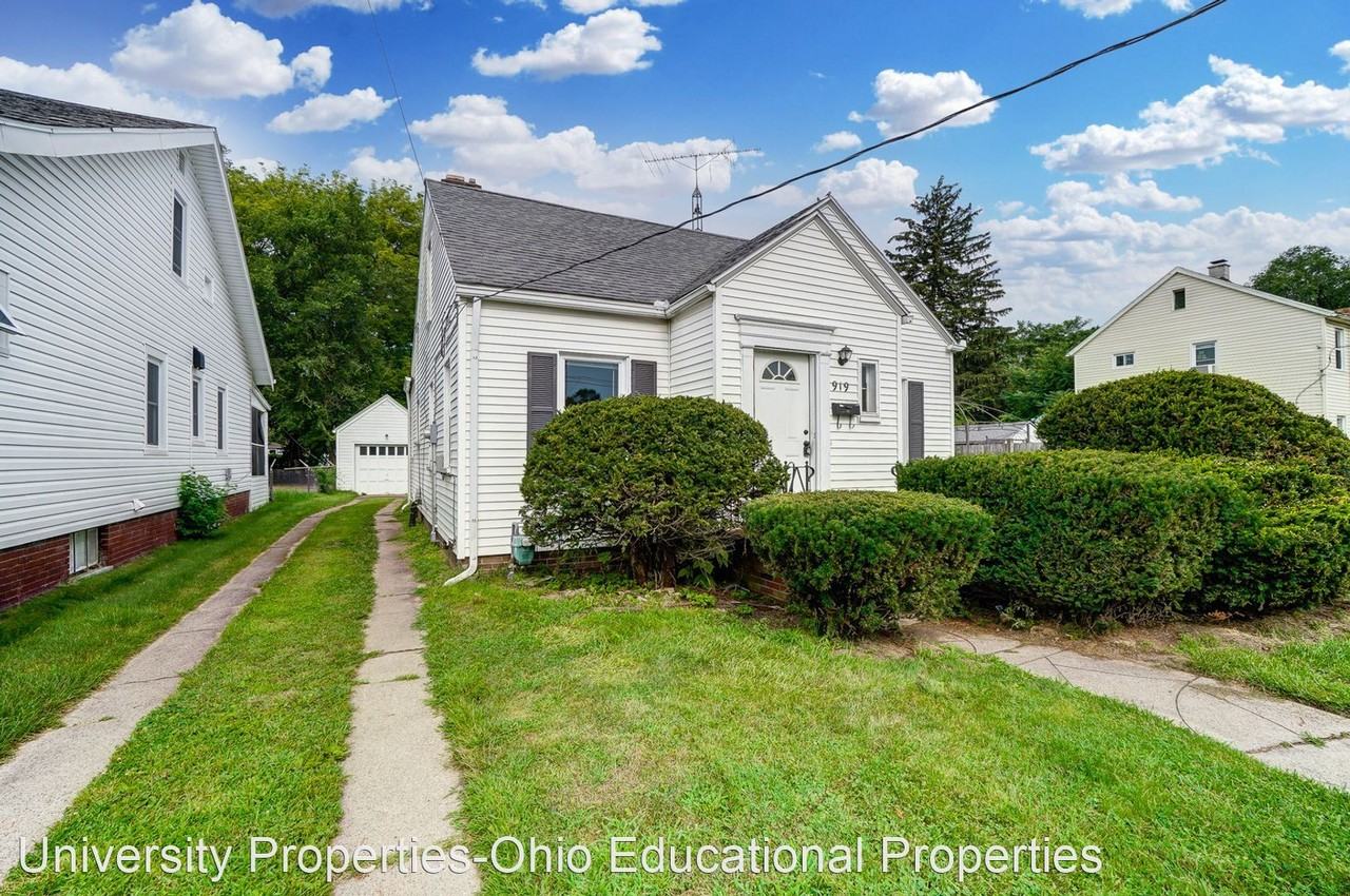 919 Brookley - Photo 3 of 40