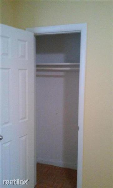 1071 NW 25th Way - Photo 3 of 9