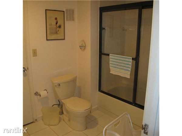 19961 NE 10th Pl Way - Photo 2 of 7