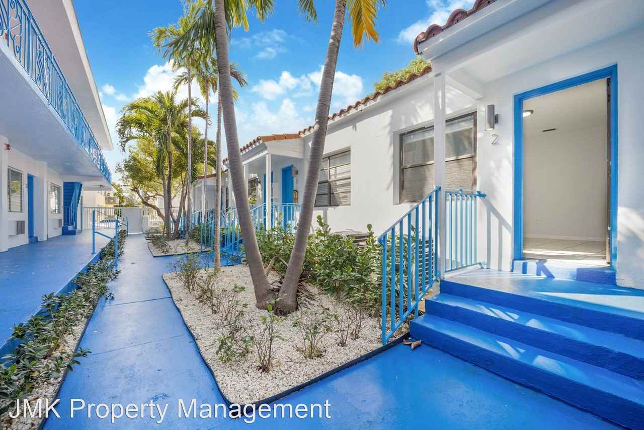 7717-7725 Byron Avenue - Photo 2 of 12