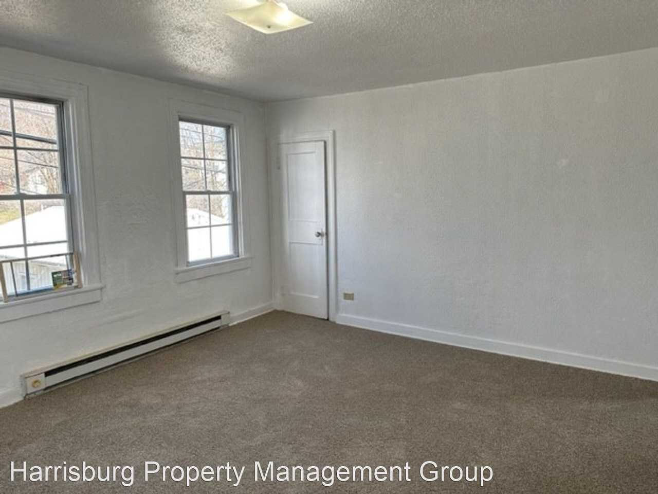 281 Hoffman Ave - Photo 3 of 10