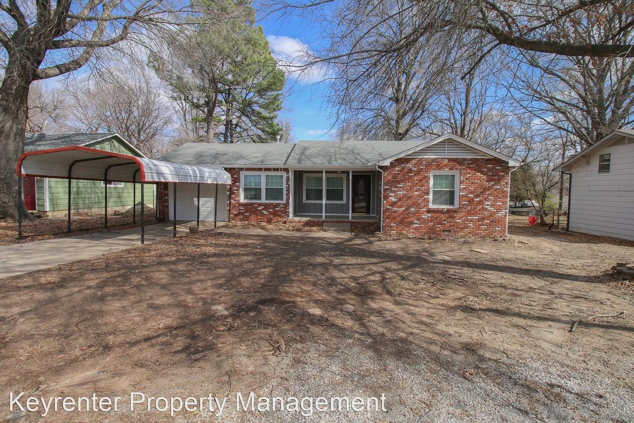 329 S Fairland Ave - Photo 2 of 32