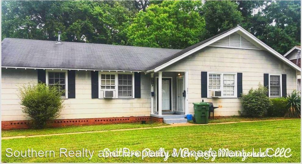 Olivia Court Duplex in McQueen Estates Apartments 319 Olivia Ct