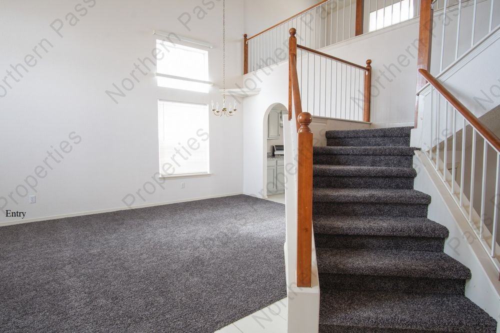 3153 Crazy Horse Dr - Photo 3 of 31