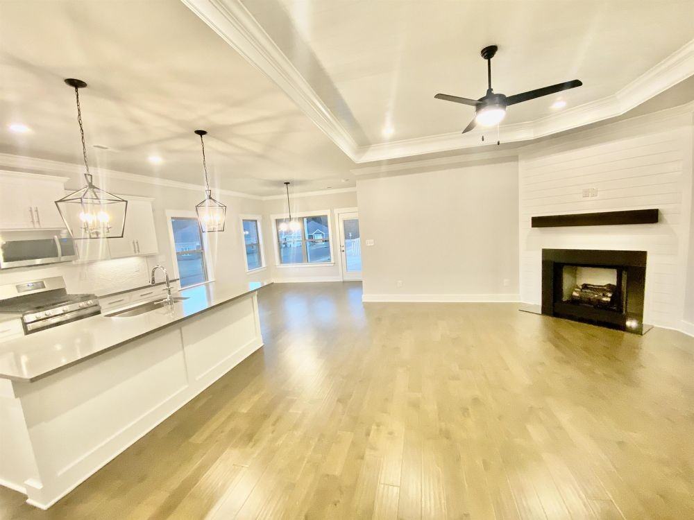 21895 Shearwater Dr - Photo 3 of 33