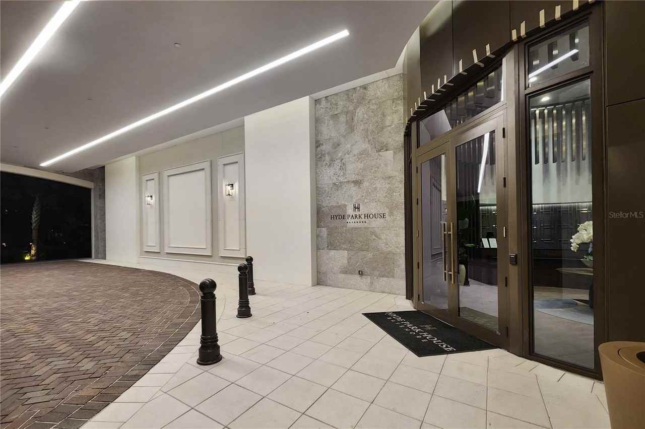 2103 Bayshore Blvd #903 - Photo 3 of 50