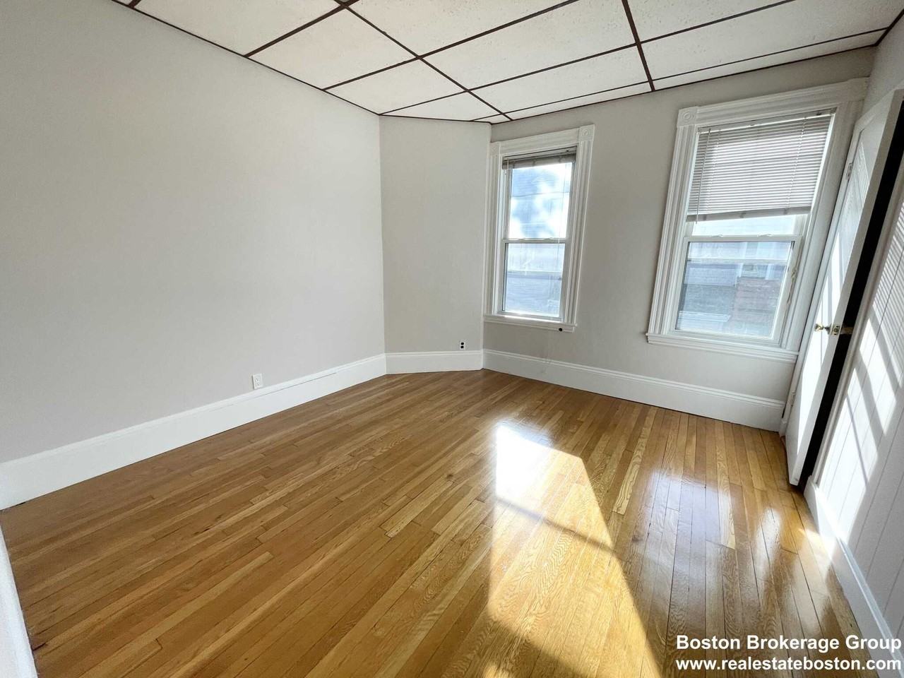 Harbor View St ## 40 - Photo 2 of 14