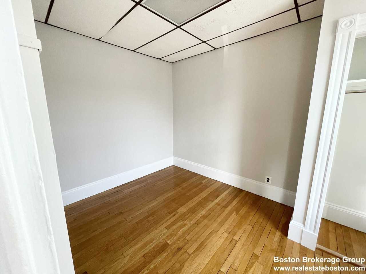 Harbor View St ## 40 - Photo 7 of 14