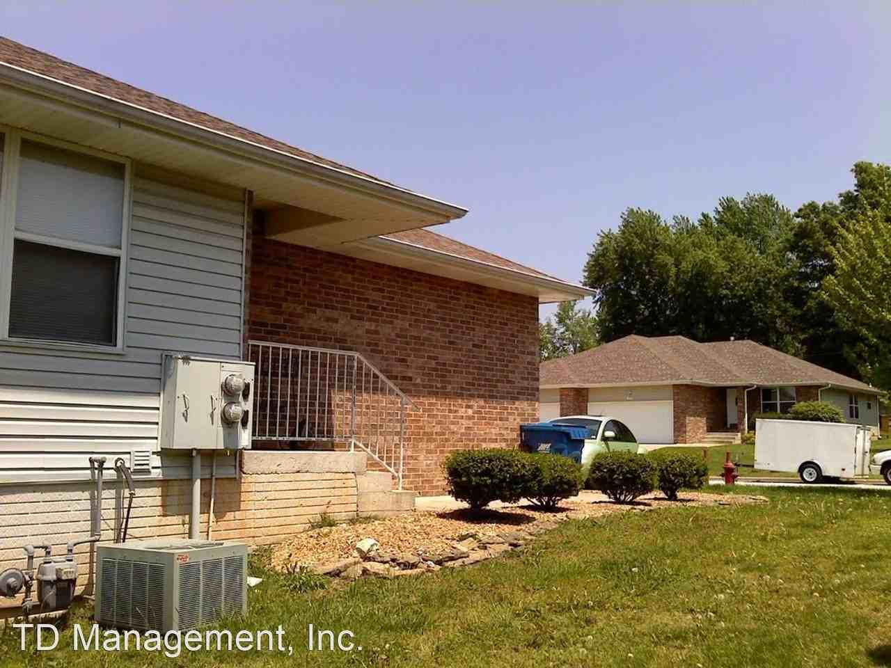 1735 S 10th Ave - Photo 2 of 44