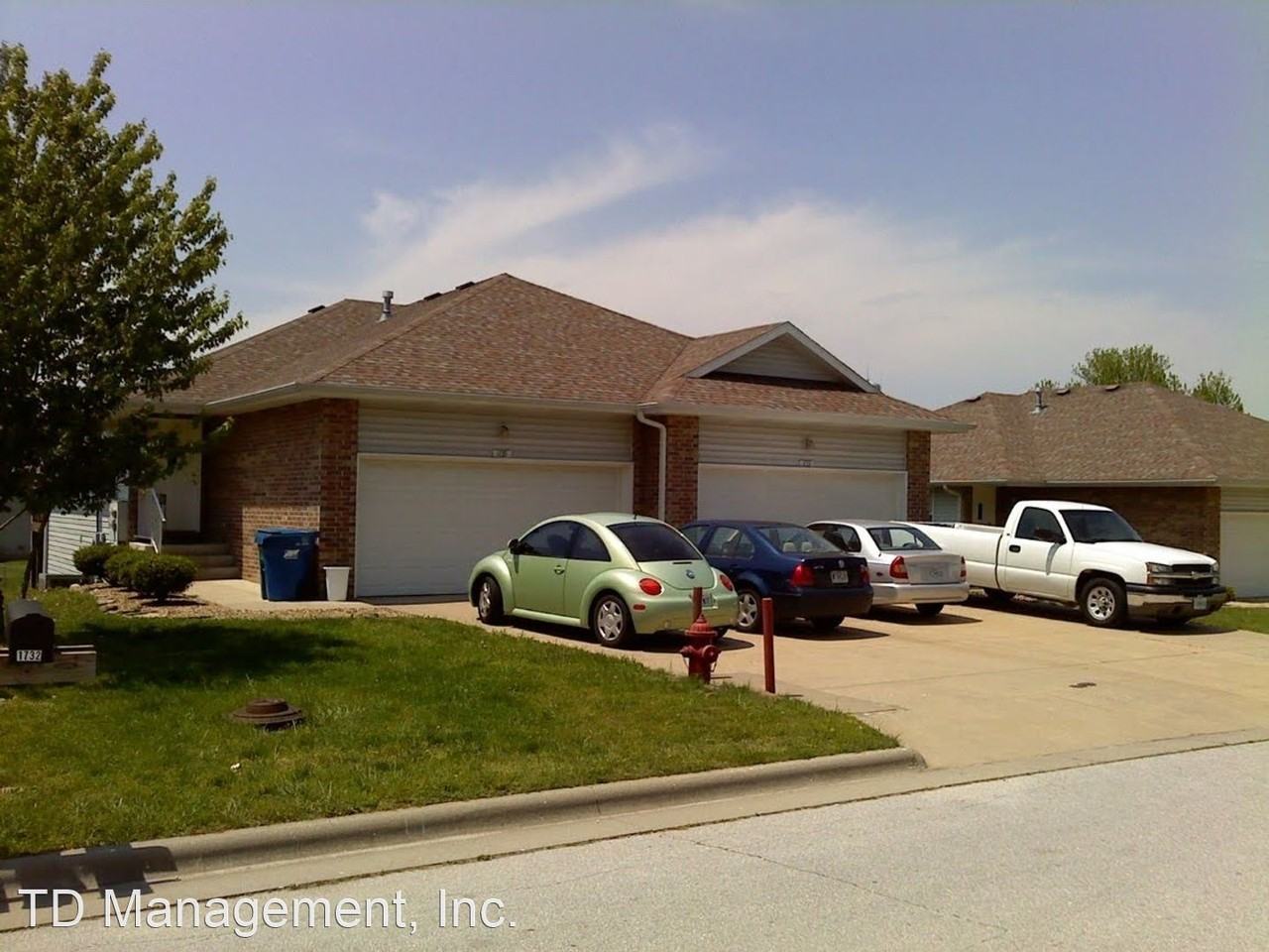 1735 S 10th Ave - Photo 3 of 44