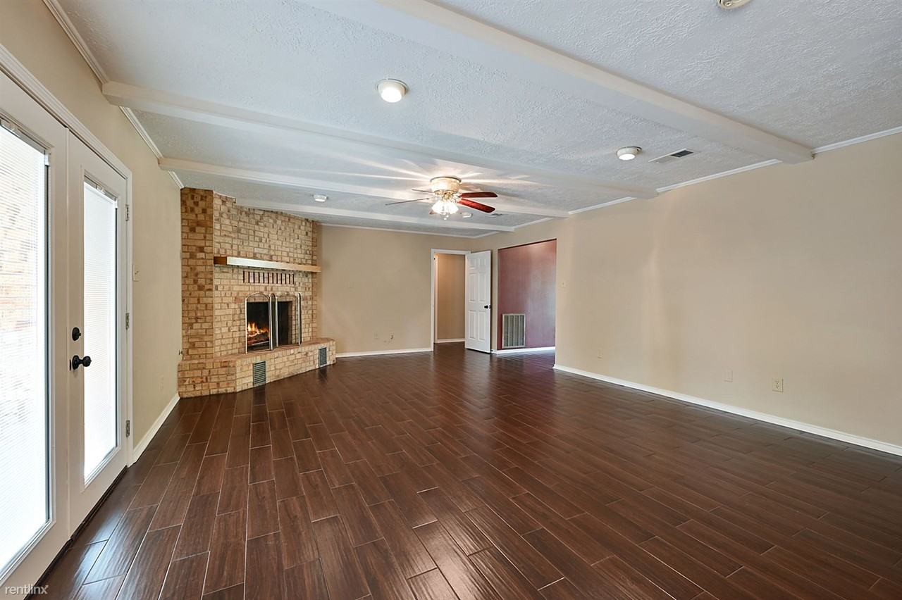 1200 Guadalupe Dr - Photo 3 of 21