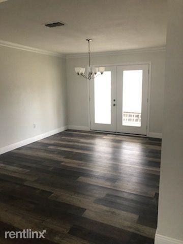 11025 Pin Oak Dr - Photo 3 of 11