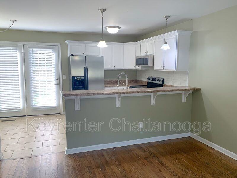 1686 Short Leaf Ln - Photo 2 of 15