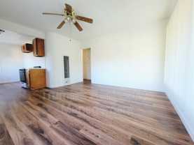512 Irving Ave #D - Photo 1 of 1