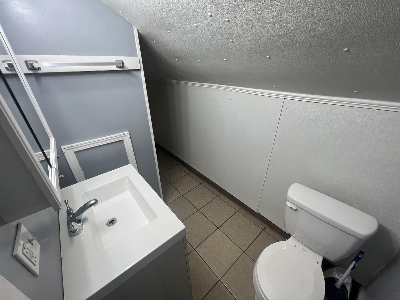 1421 Merrill St #3 - Photo 4 of 14