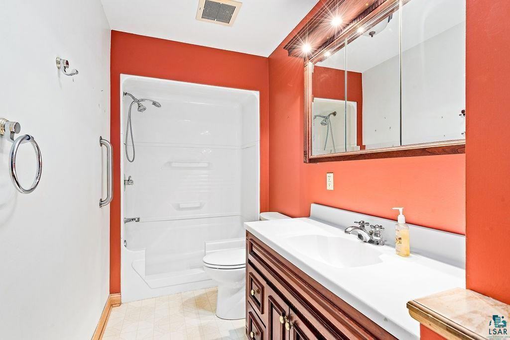 3417 Trinity Rd - Photo 2 of 15