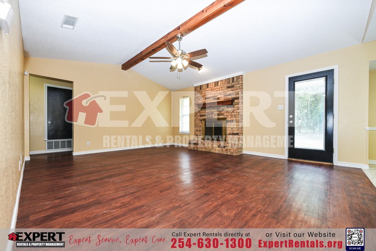 1604 Edgefield St - Photo 2 of 21