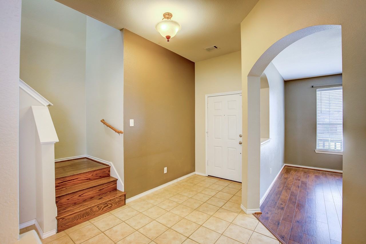 4537 Chris Dr - Photo 5 of 50