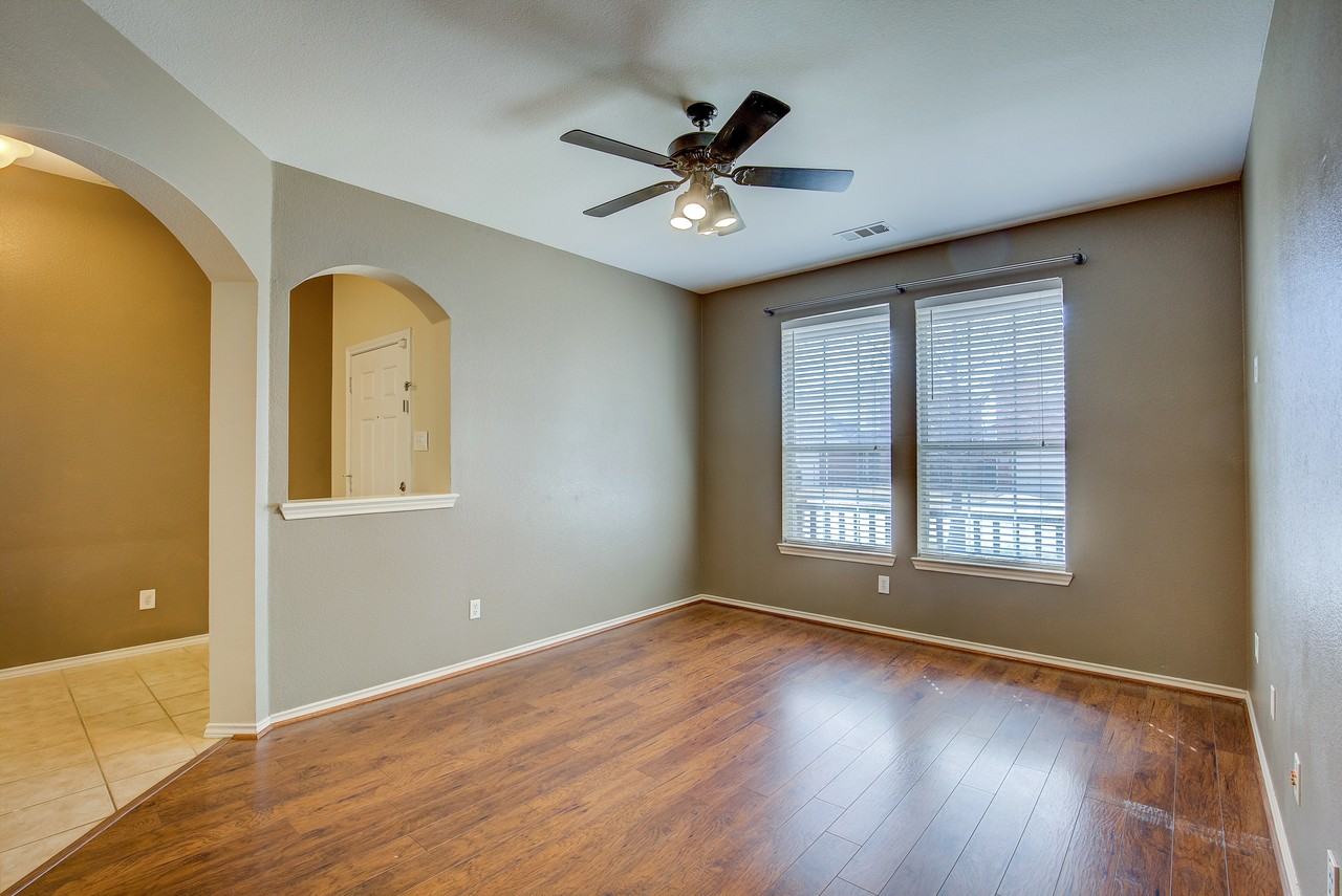 4537 Chris Dr - Photo 7 of 50