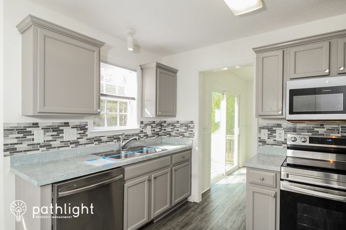 1003 Sease Rd - Photo 3 of 18