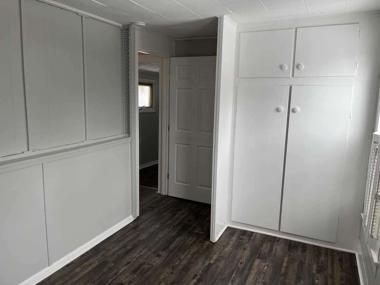 229 Eagle St - Photo 2 of 13