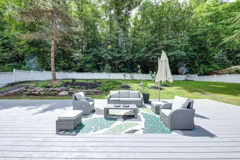 13774 Crescent Road - Photo 2 of 9