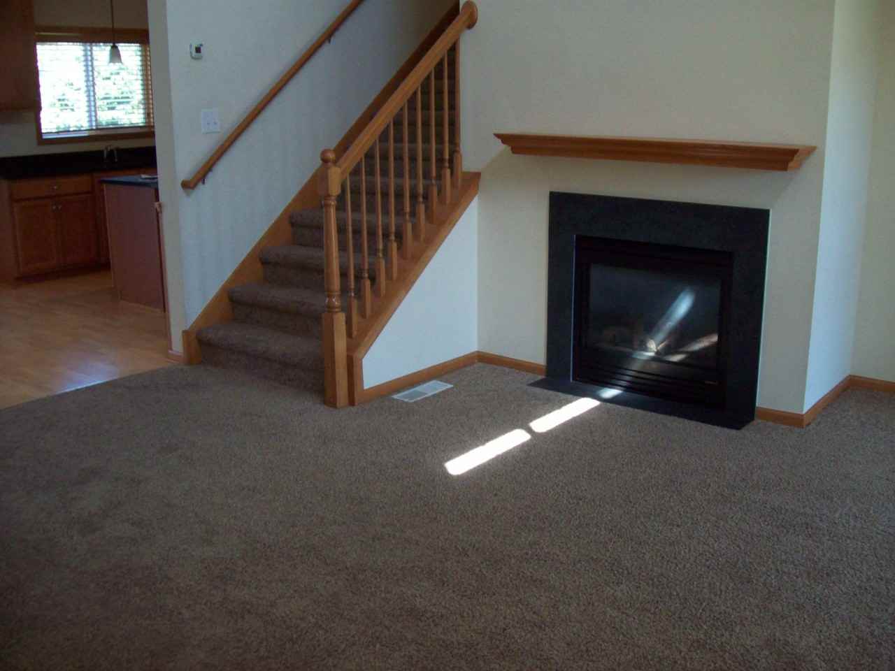 21306 Hytrail Cir - Photo 2 of 12