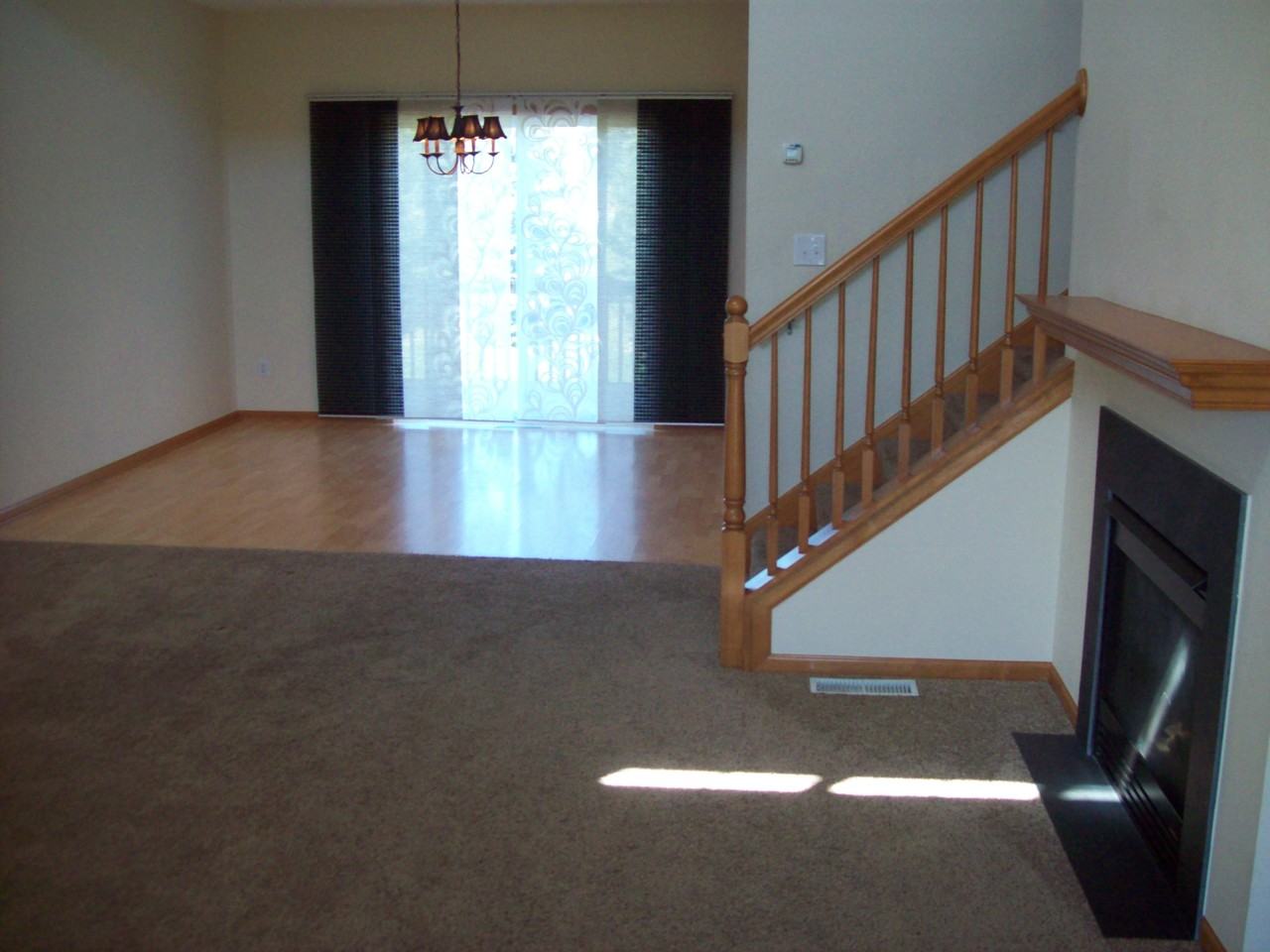 21306 Hytrail Cir - Photo 3 of 12