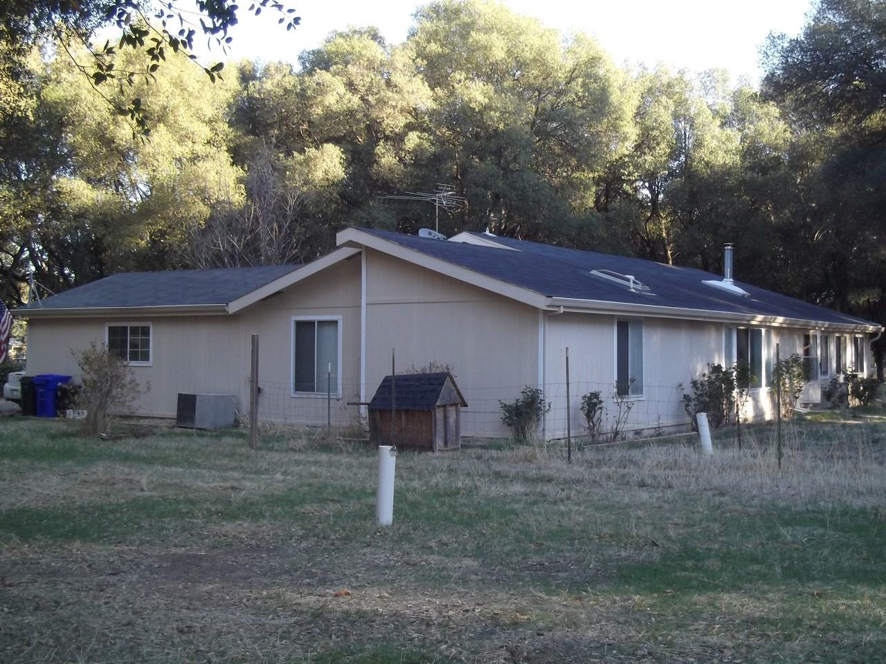 18455 Bowman Rd - Photo 2 of 3