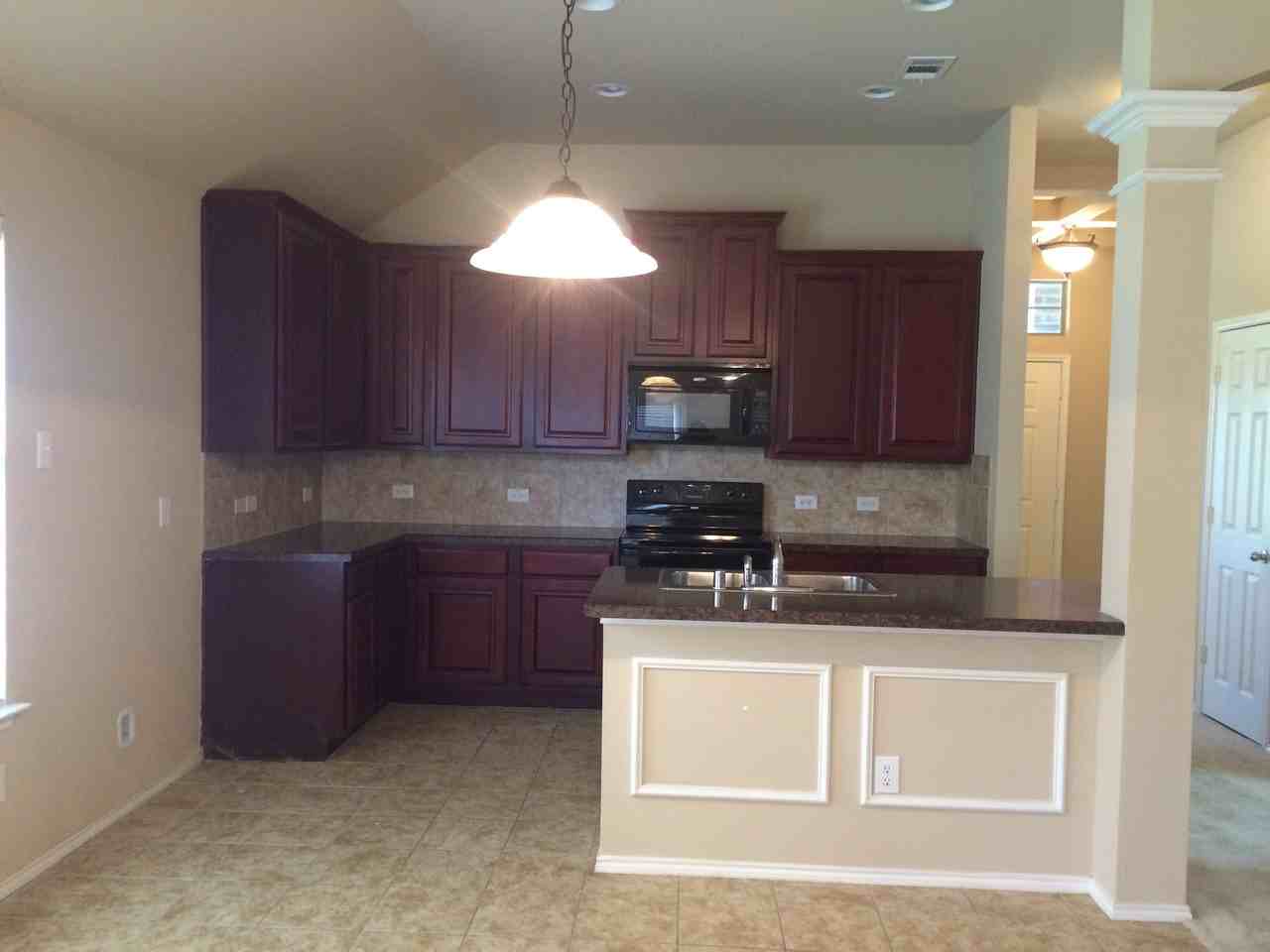 5121 Blackwood Dr - Photo 3 of 16