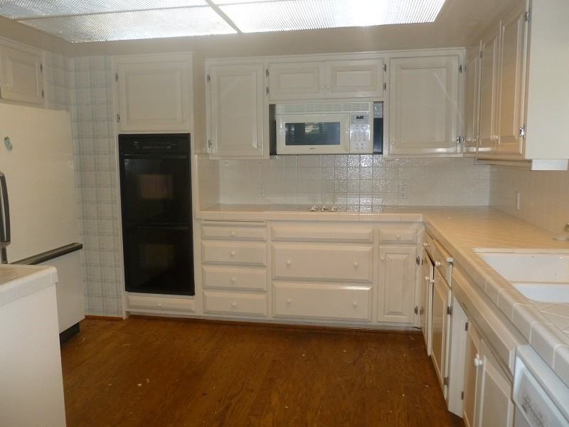 443 Eldorado Dr - Photo 3 of 27