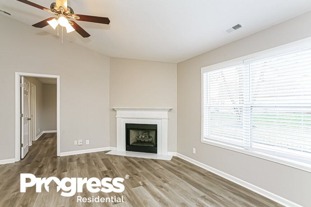 2250 Midlothian Ln - Photo 3 of 16