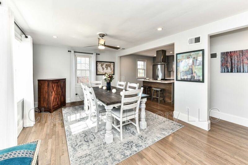 7308 Poplar Ct - Photo 4 of 36