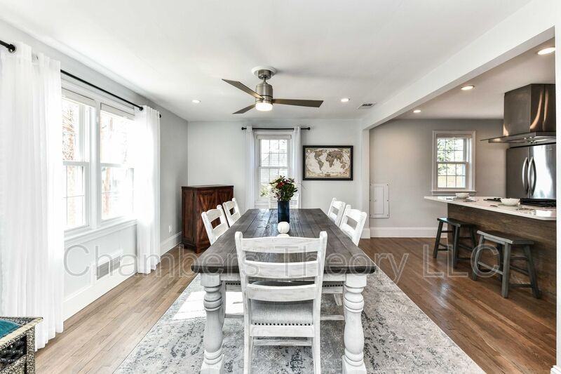 7308 Poplar Ct - Photo 3 of 36