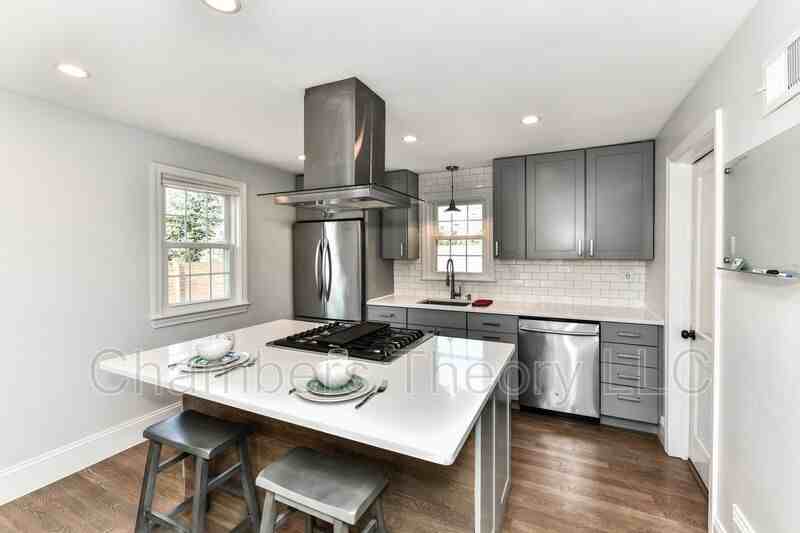 7308 Poplar Ct - Photo 5 of 36