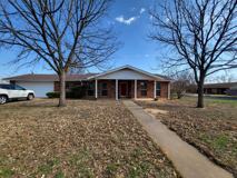 1401 N Orange St - Photo 1 of 1