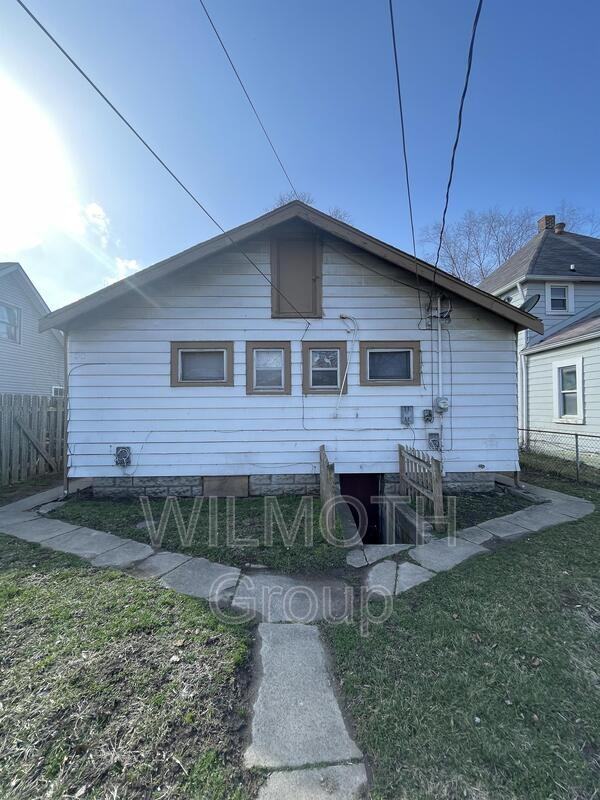 1535 Kappes St - Photo 3 of 11