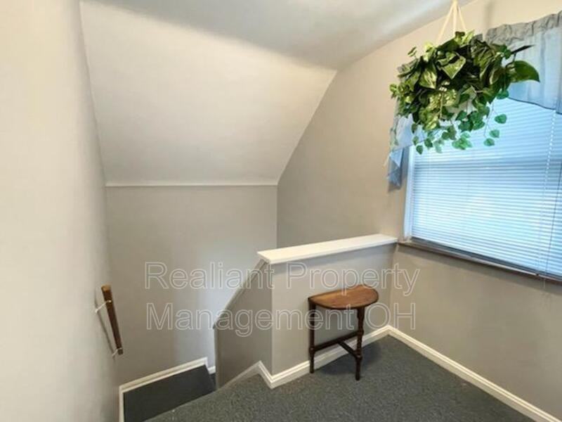 7305 Brookcrest Dr - Photo 2 of 8